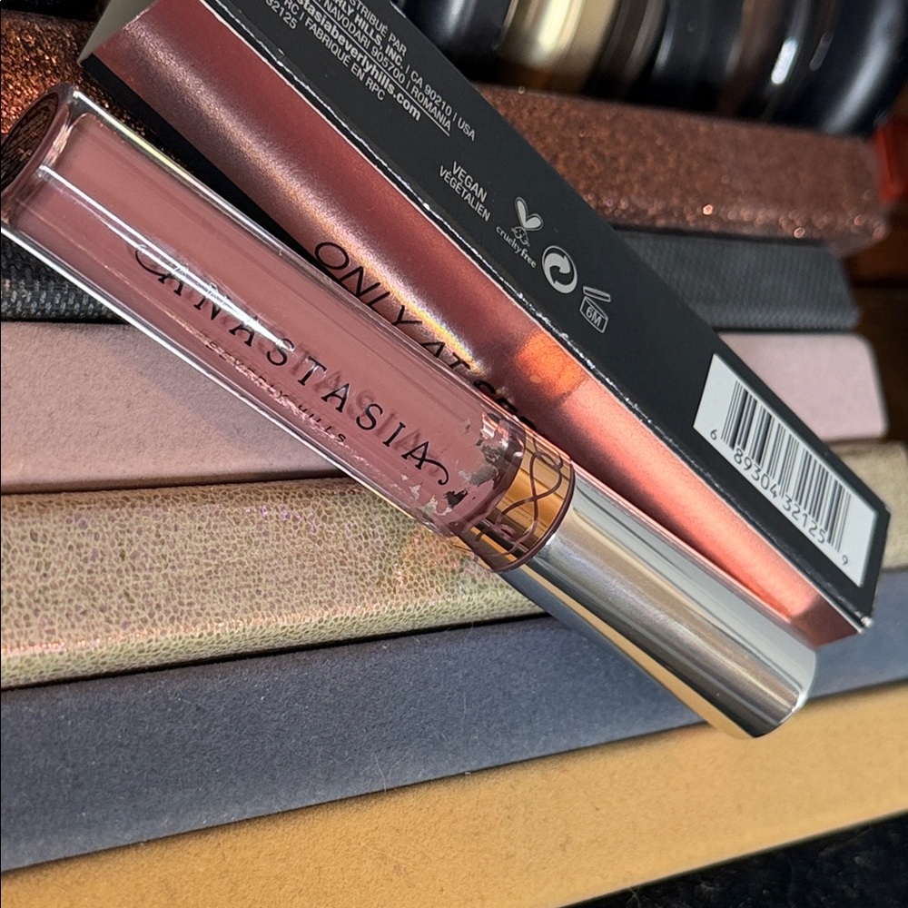 Anastasia Beverly Hills Liquid Lipstick in Black and Copper